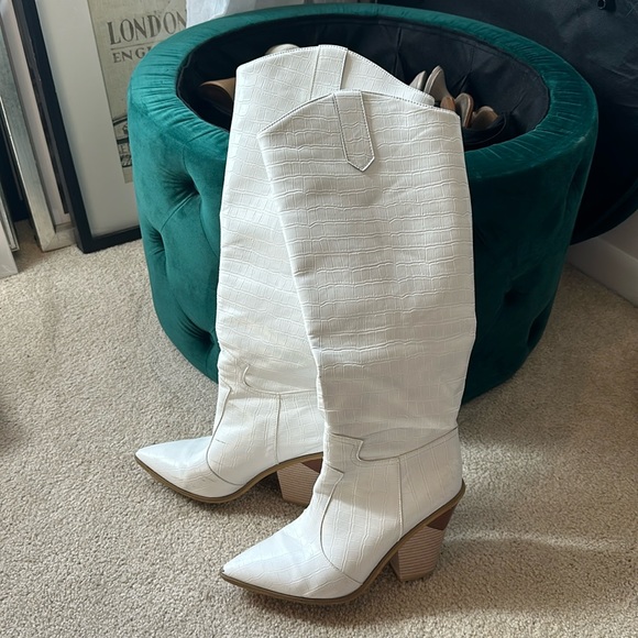 White Croc High Knee Cowboy Boots! Size 10 (42) - Picture 4 of 7